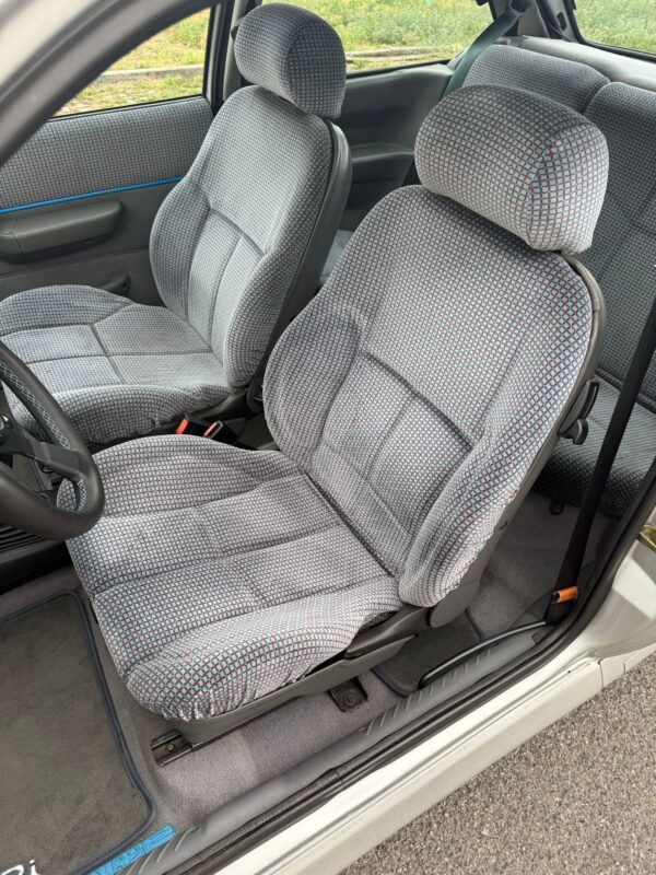 FORD FIESTA XR2i - immagine 8