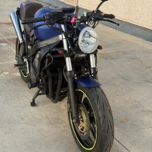 CAFE RACER SU BASE SUZUKI GSXF600